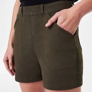 Spandx Stretch Twill Shorts, 6" Size L Color Pine * brand new, never worn